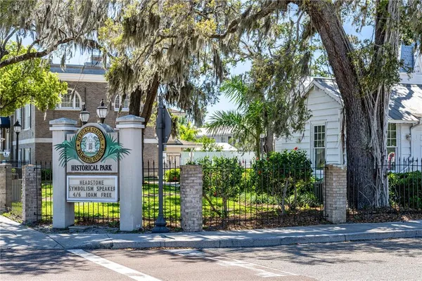 $1,300,000 | 337 8th Avenue West, Palmetto, FL 34221