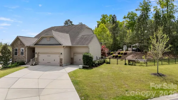 $579,000 | 4708 Summerside Drive, Clover, SC 29710