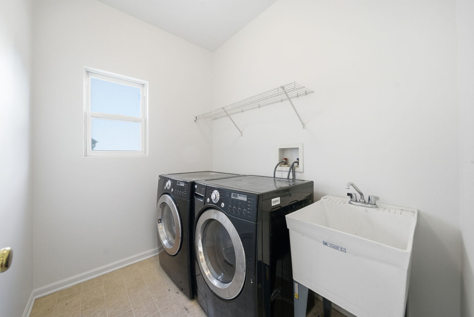 402 Marshall Ash Street Bolingbrook, IL 60490 - Photo 9 of 19