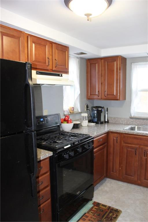 859 Rolling Rock Road Pittsburgh, PA 15234 - Photo 11 of 25 Gallery Image 11