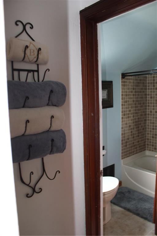 859 Rolling Rock Road Pittsburgh, PA 15234 - Photo 24 of 25 Gallery Image 24