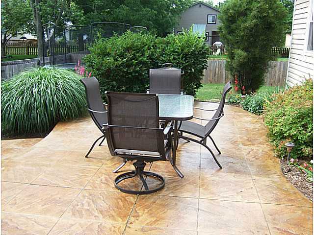 1623 Rushing Way Columbus, OH 43235 - Photo 18 of 23 Gallery Image 18