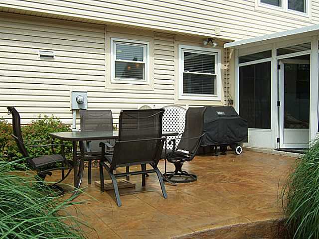 1623 Rushing Way Columbus, OH 43235 - Photo 20 of 23 Gallery Image 20