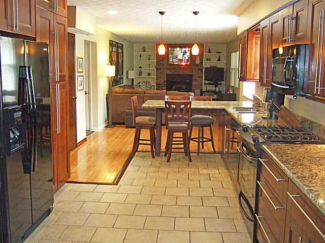 1623 Rushing Way Columbus, OH 43235 - Photo 3 of 23 Gallery Image 3