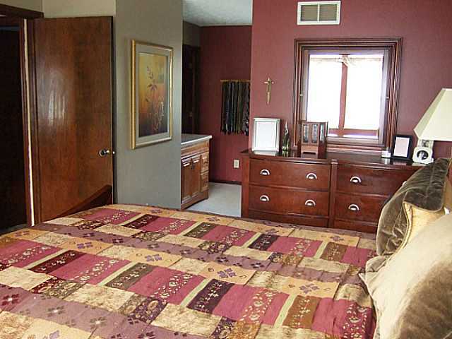 1623 Rushing Way Columbus, OH 43235 - Photo 10 of 23 Gallery Image 10