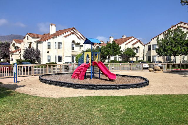 $630,000 | 1260 Franciscan Court, Unit 3, Carpinteria, CA 93013