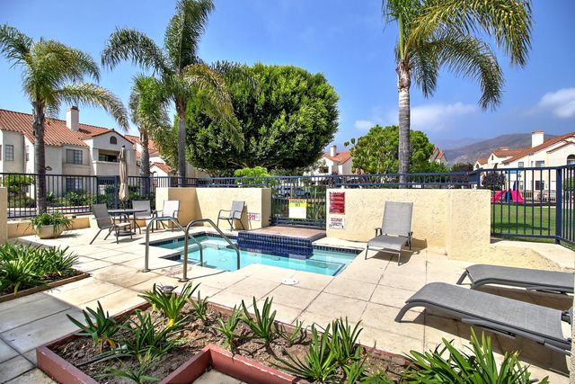 $630,000 | 1260 Franciscan Court, Unit 3, Carpinteria, CA 93013
