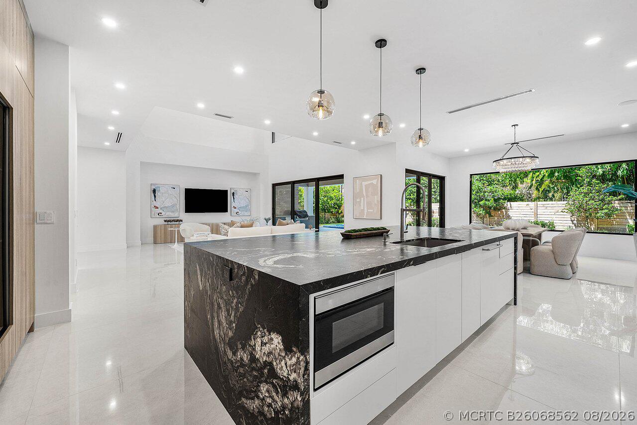 451 Northwest 7th Avenue Boca Raton, FL 33486 - Photo 17 of 84 017-451Northwest7thAvenue