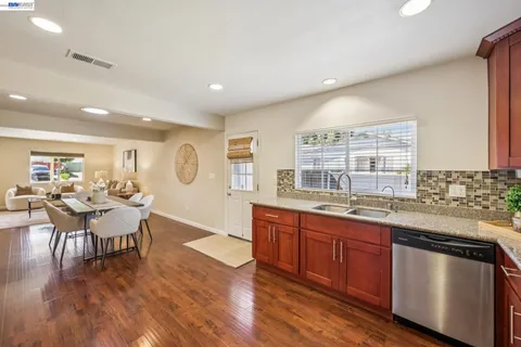 $1,250,000 | 21132 Tyee Court, Castro Valley, CA 94546