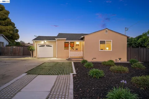 $1,250,000 | 21132 Tyee Court, Castro Valley, CA 94546