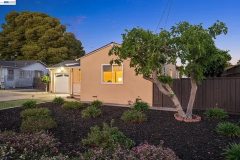 $1,250,000 | 21132 Tyee Court, Castro Valley, CA 94546