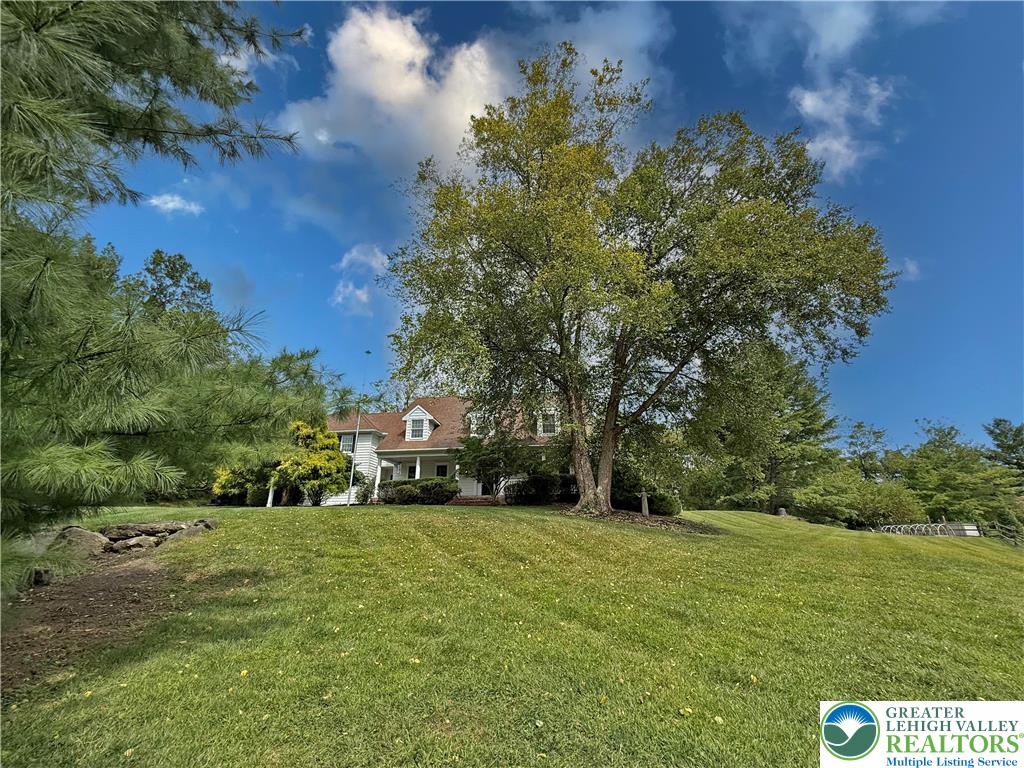 1997 West Point Drive Bethlehem, PA 18015 - Photo 3 of 94