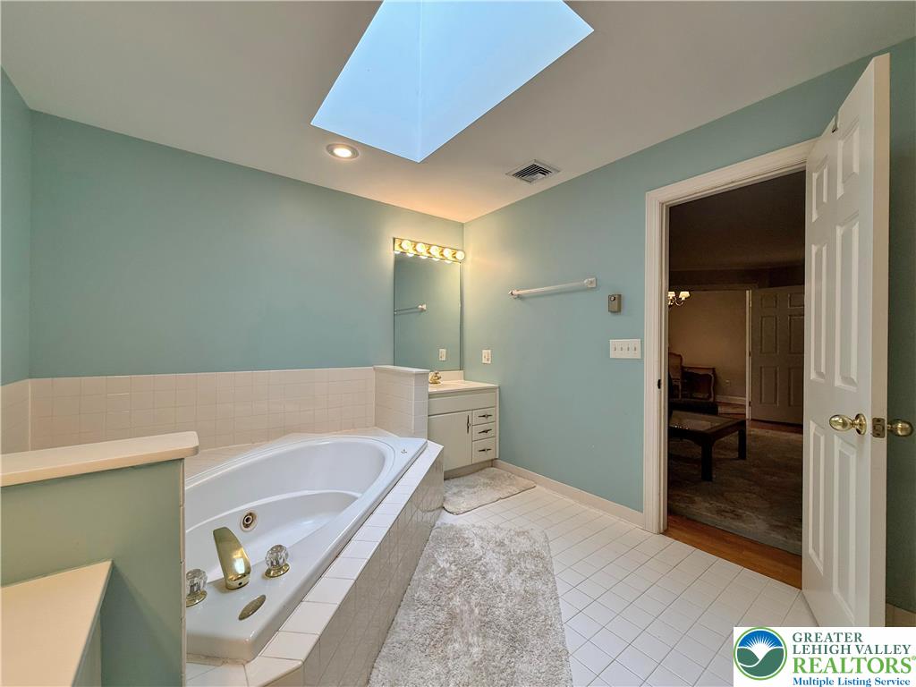 1997 West Point Drive Bethlehem, PA 18015 - Photo 56 of 94