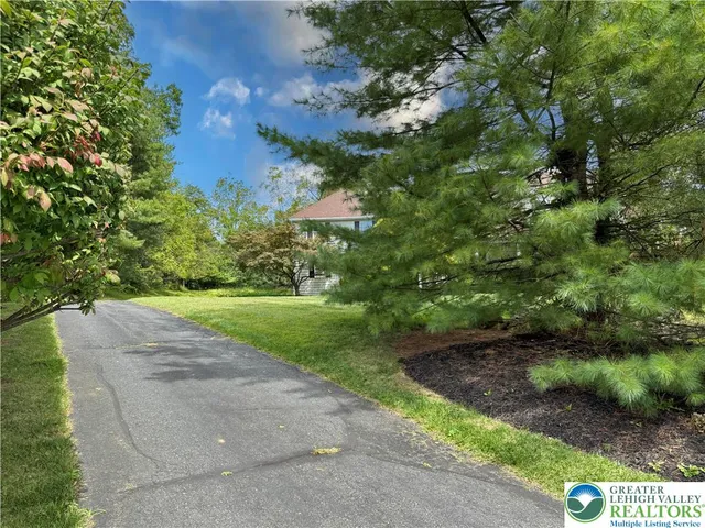 $849,900 | 1997 West Point Drive, Bethlehem, PA 18015