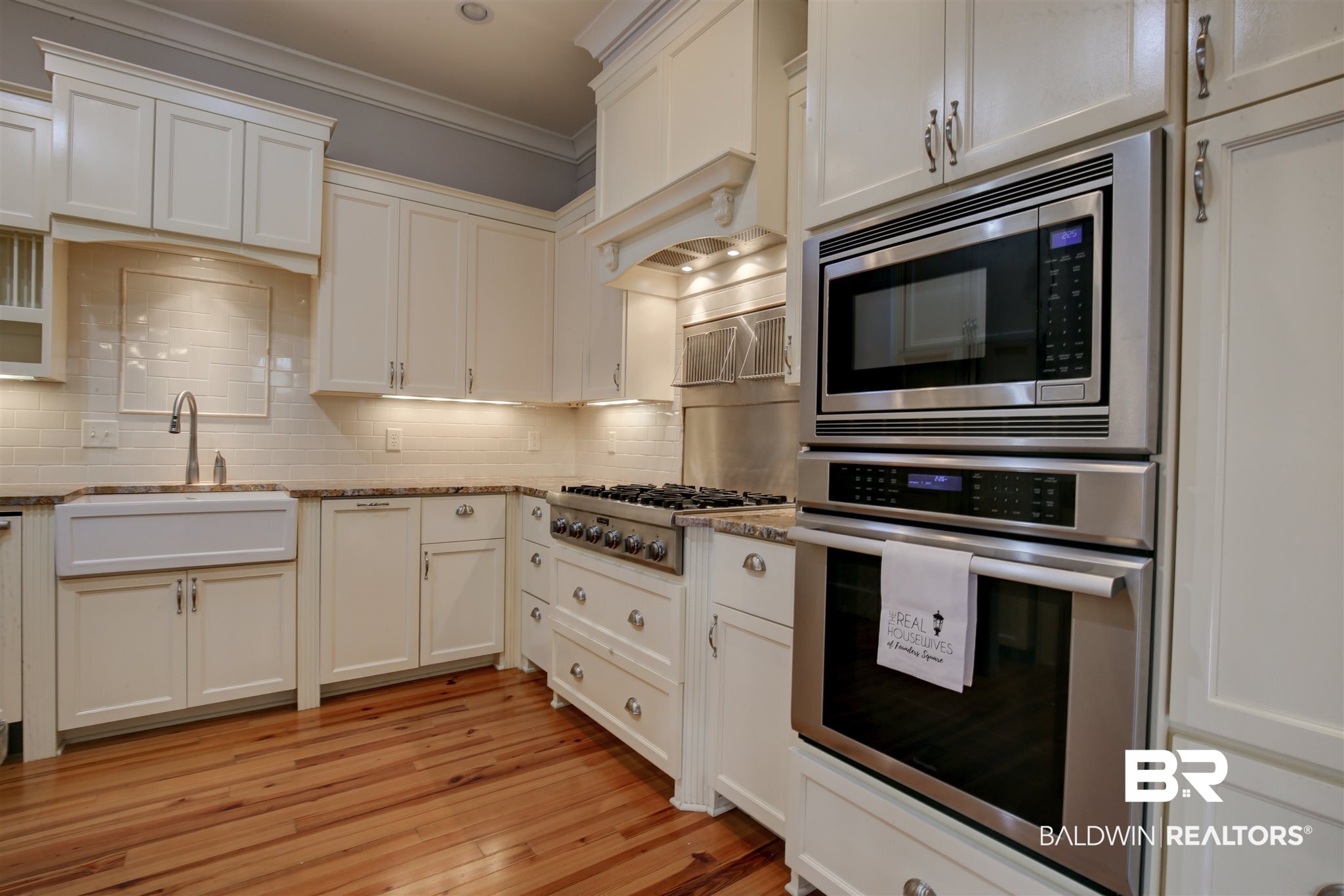 9 Founders Drive Fairhope, AL 36532 - Photo 4 of 30 Kitchen
