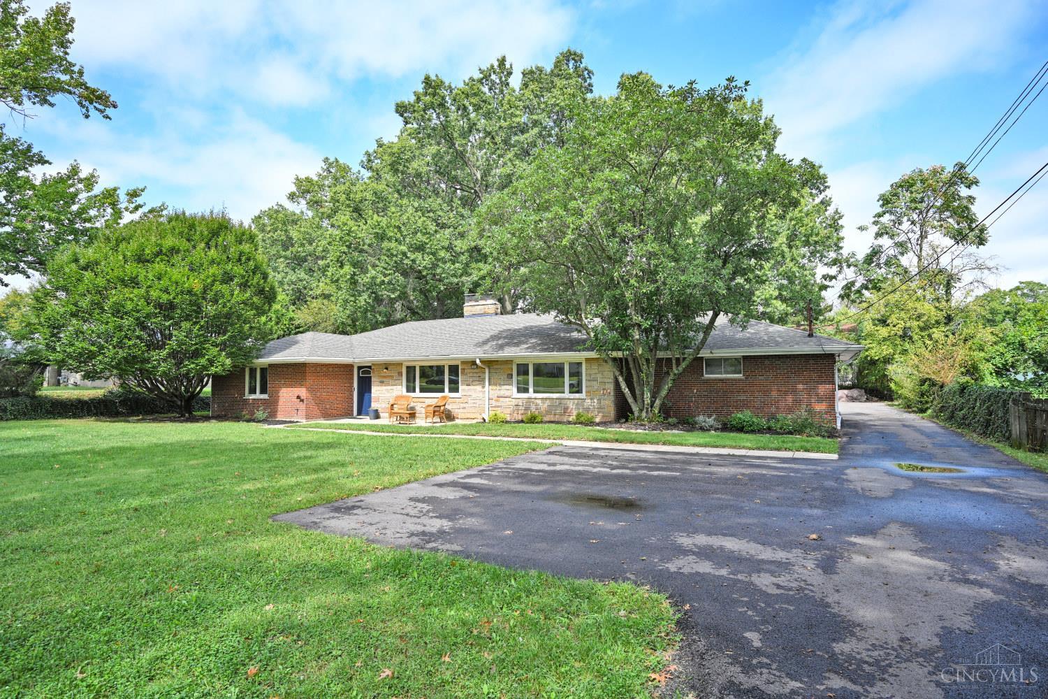 3654 East Galbraith Road Cincinnati, OH 45236 - Photo 2 of 40 Gallery Image 2