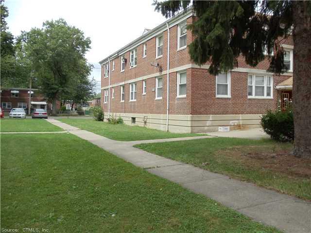 753 Canaan Road, Unit 11 Bridgeport, CT 06610 - Photo 1 of 1 Exterior Front.