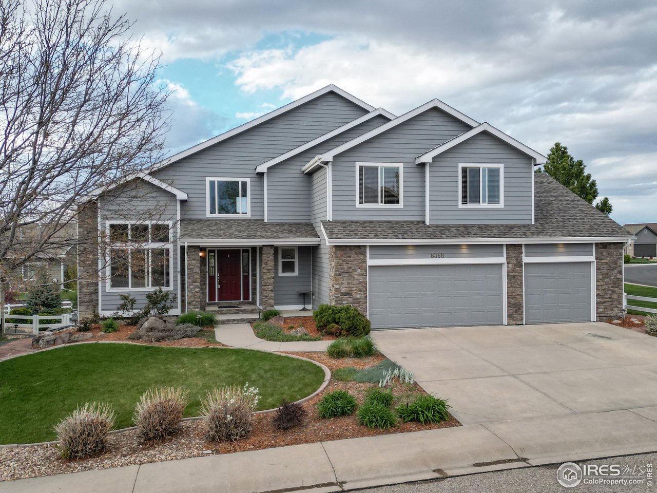 Stunning 2 story home in coveted Highland Meadows!