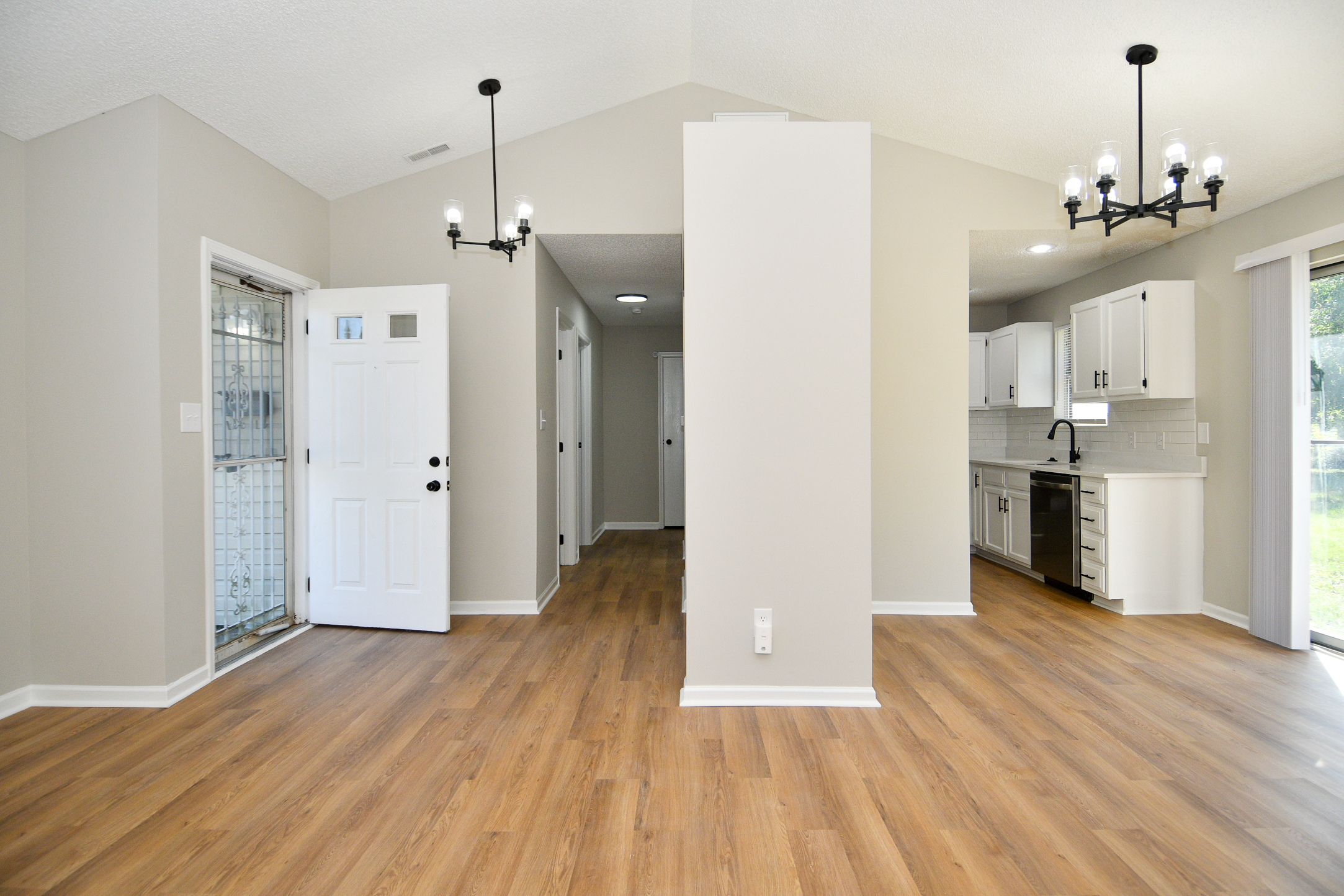 2610 North Rural Street Indianapolis, IN 46218 - Photo 5 of 36