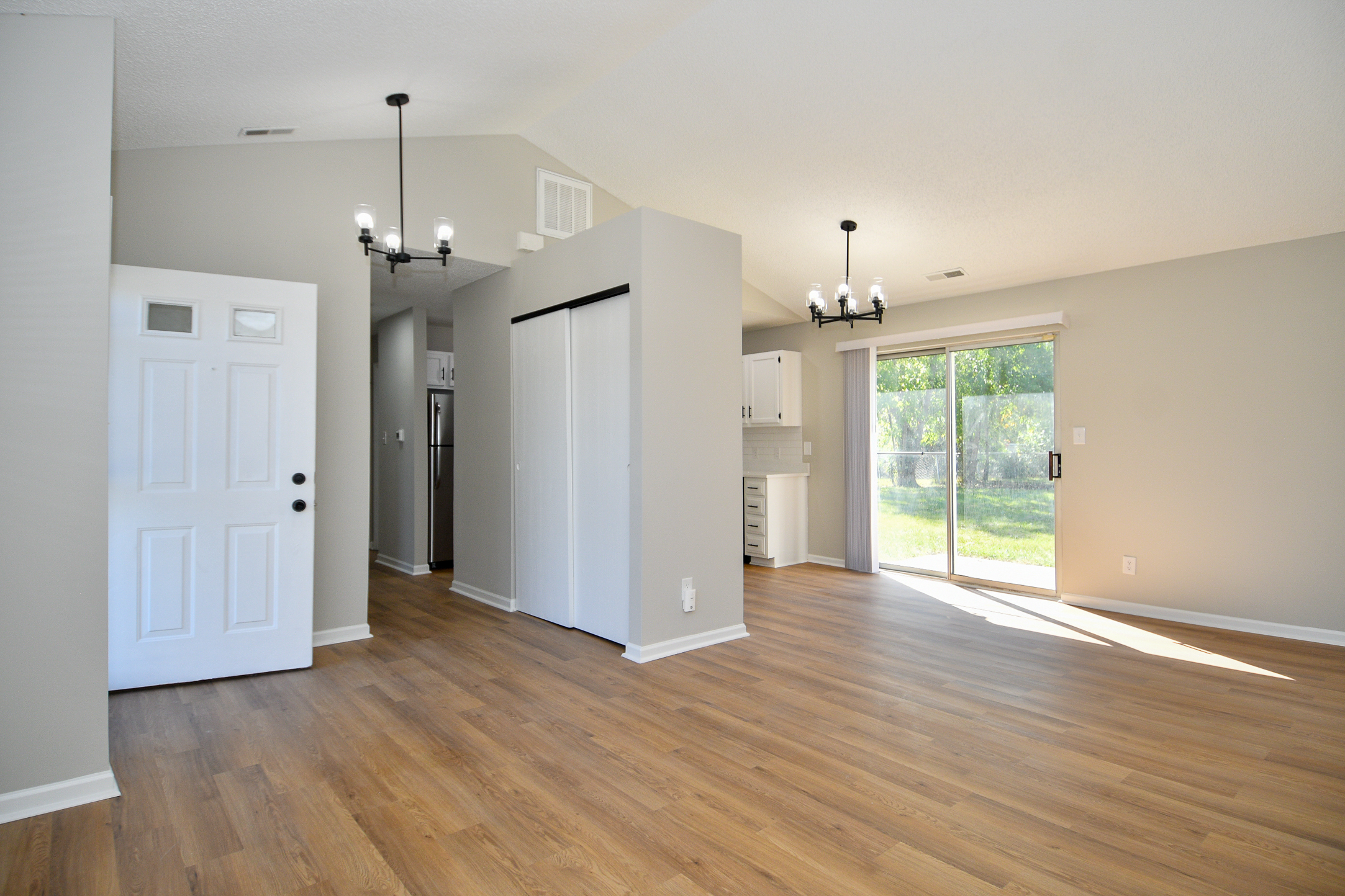 2610 North Rural Street Indianapolis, IN 46218 - Photo 6 of 36