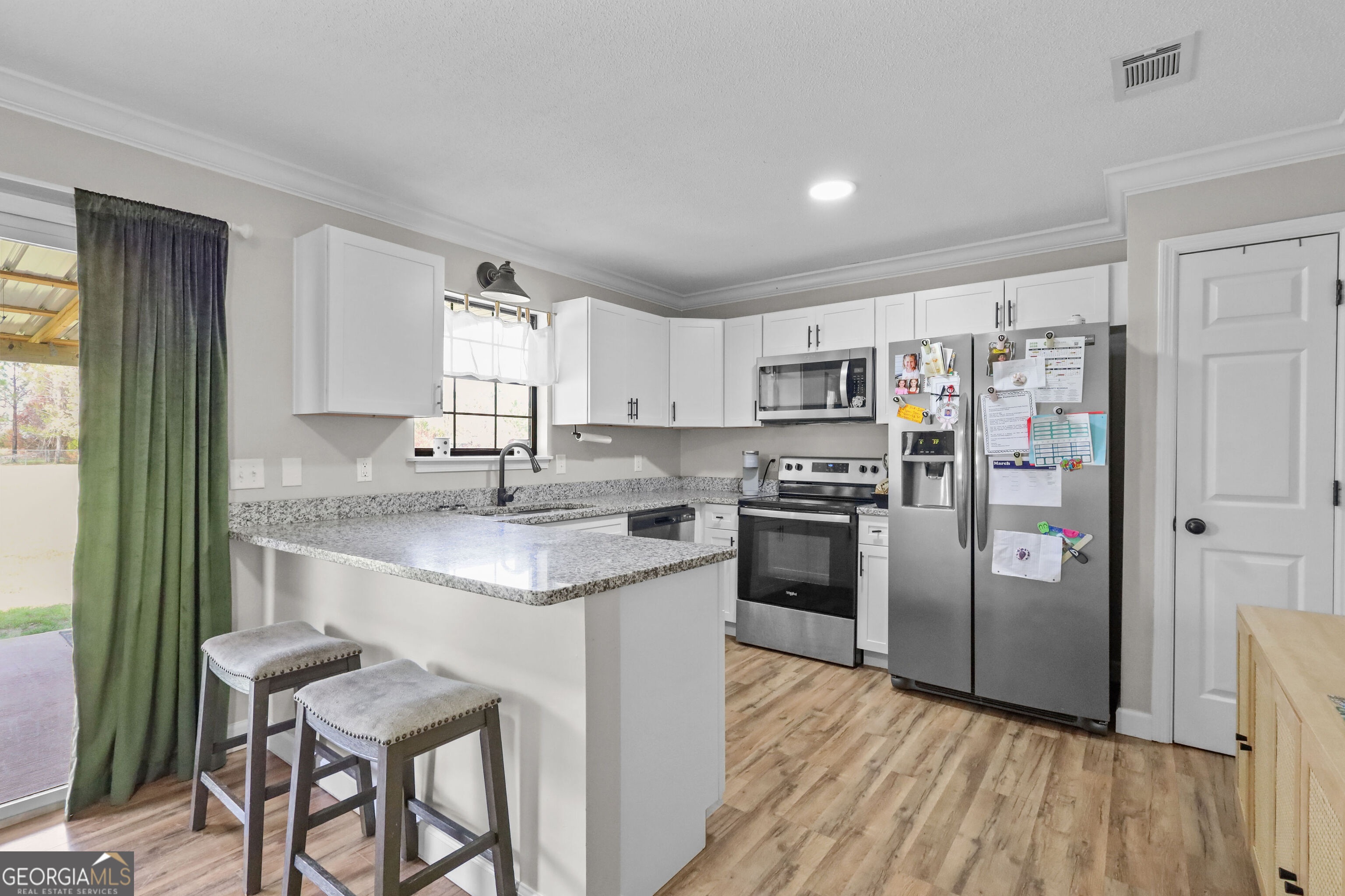 4314 Old Hoboken Road Blackshear, GA 31516 - Photo 10 of 44