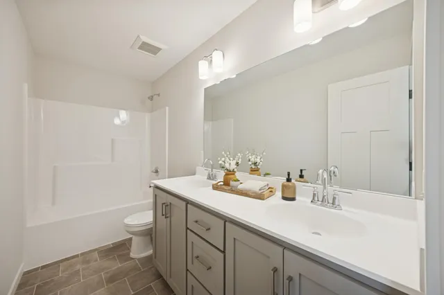 $284,900 | 1106 45th Avenue Northeast, St. Cloud, MN 56304