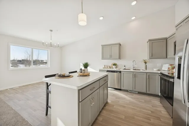 $284,900 | 1106 45th Avenue Northeast, St. Cloud, MN 56304