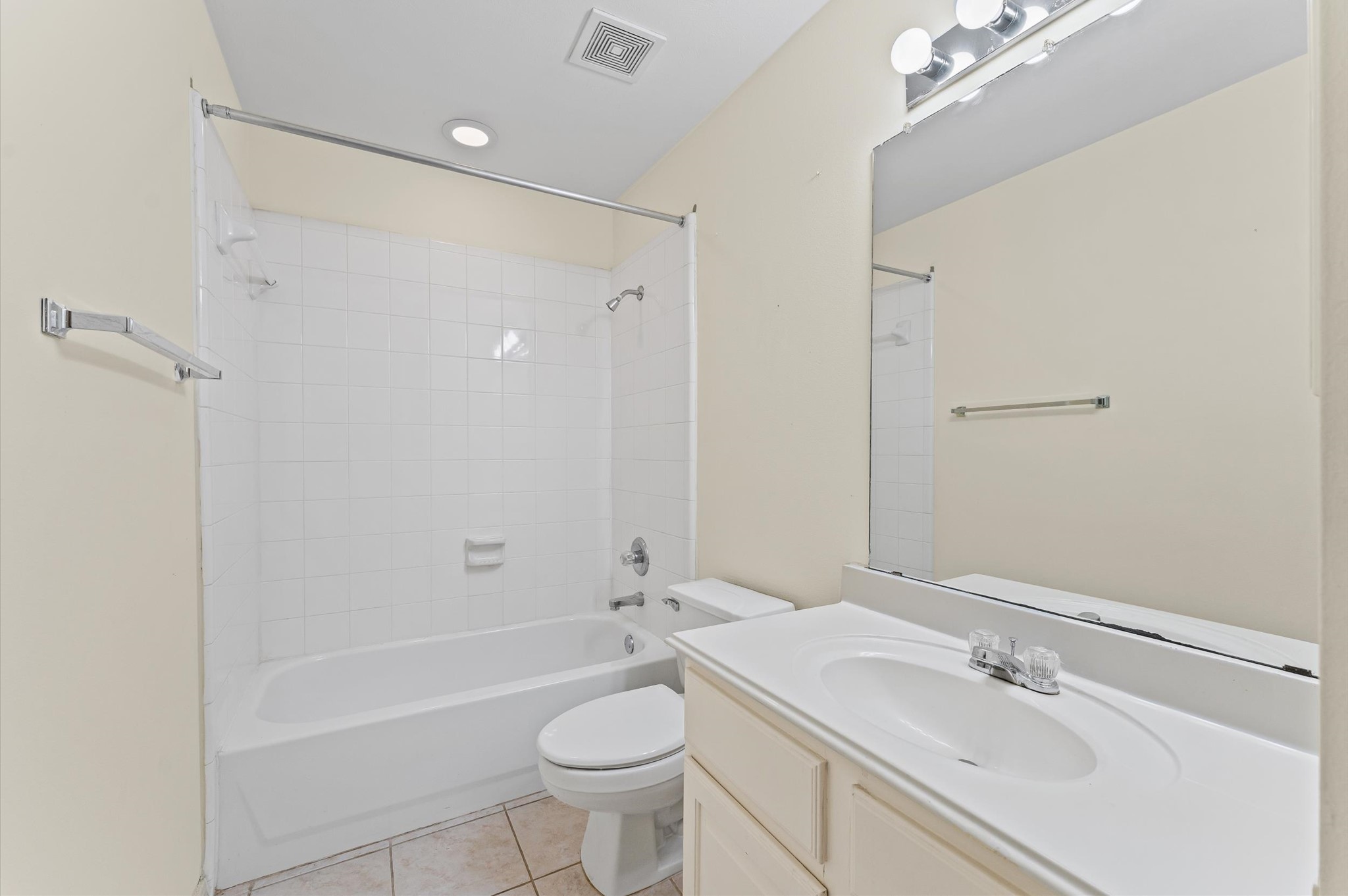2905 Crawford Street Houston, TX 77004 - Photo 15 of 28 a bathroom with a sink a toilet and shower