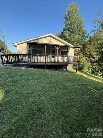 $285,000 | 3028 Playmore Beach Road, Morganton, NC 28655