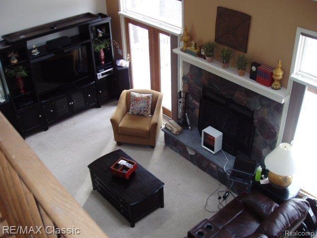 12846 Hibner Road Hartland, MI 48353 - Photo 8 of 22 LIVING ROOM