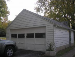 1604 East Matlock Road Bloomington, IN 47408 - Photo 2 of 13