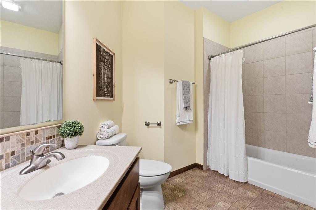 16678 Evans Road Basehor, KS 66007 - Photo 28 of 75