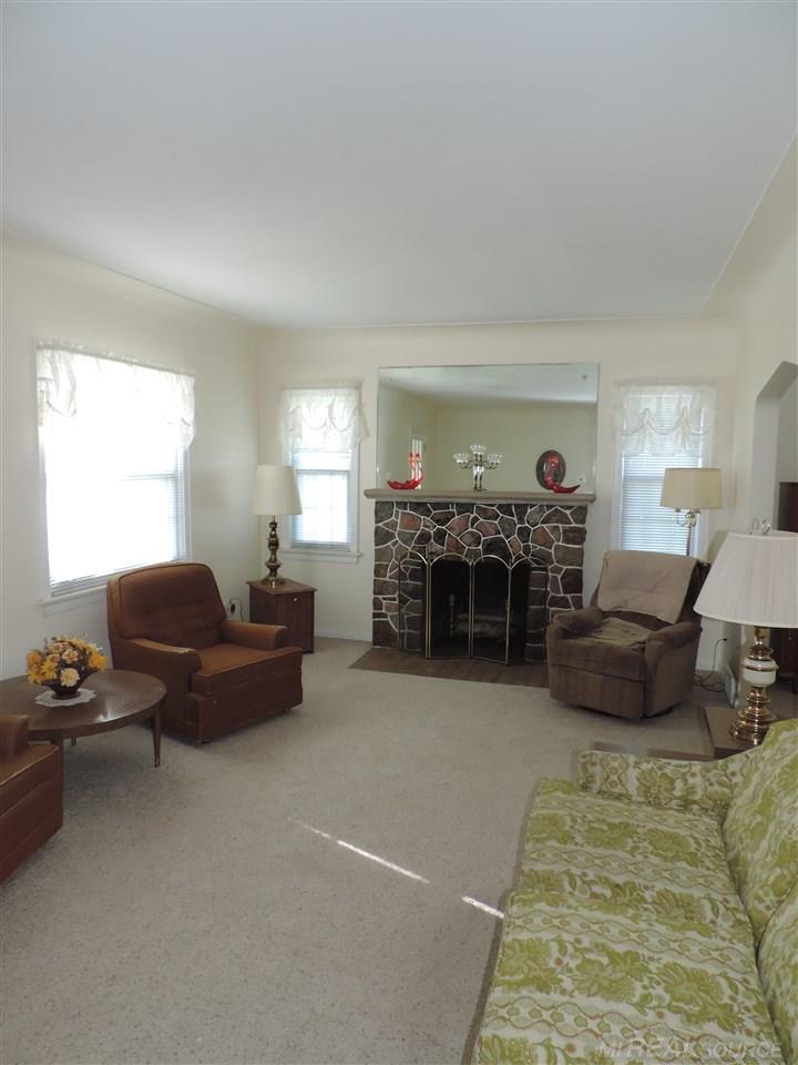 35746 Utica Road Clinton Township, MI 48035 - Photo 11 of 22