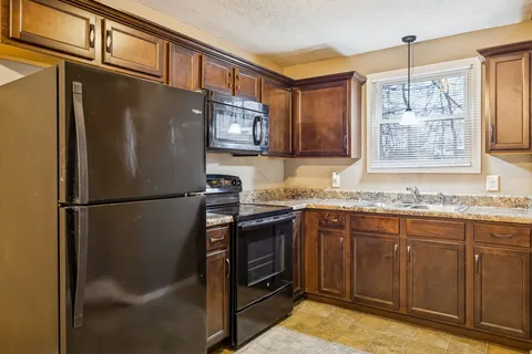 $199,900 | 236 Tobacco Road, Clarksville, TN 37042