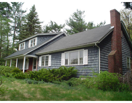 92 Hampshire Road Methuen, MA 01844 - Photo 1 of 6 Gallery Image 1
