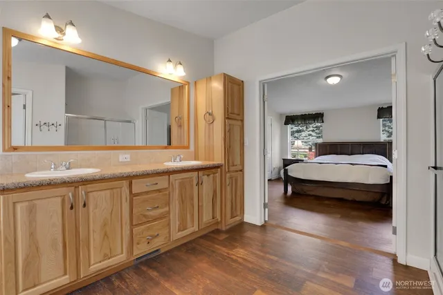 $560,000 | 38911 North Newport Highway, Elk, WA 99009