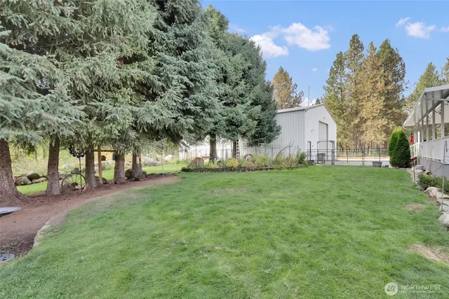 $560,000 | 38911 North Newport Highway, Elk, WA 99009