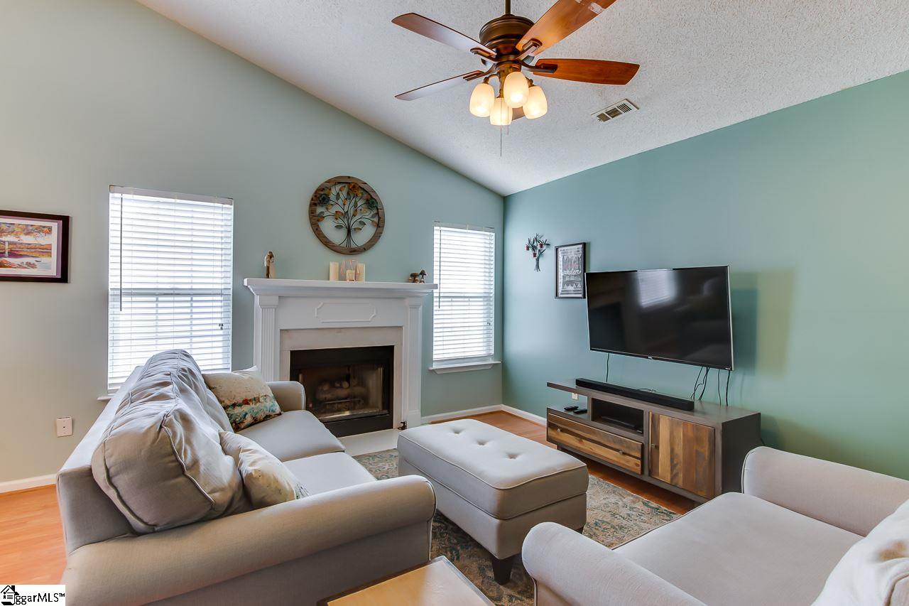 357 Riverside Chase Circle Greer, SC 29650 - Photo 4 of 31