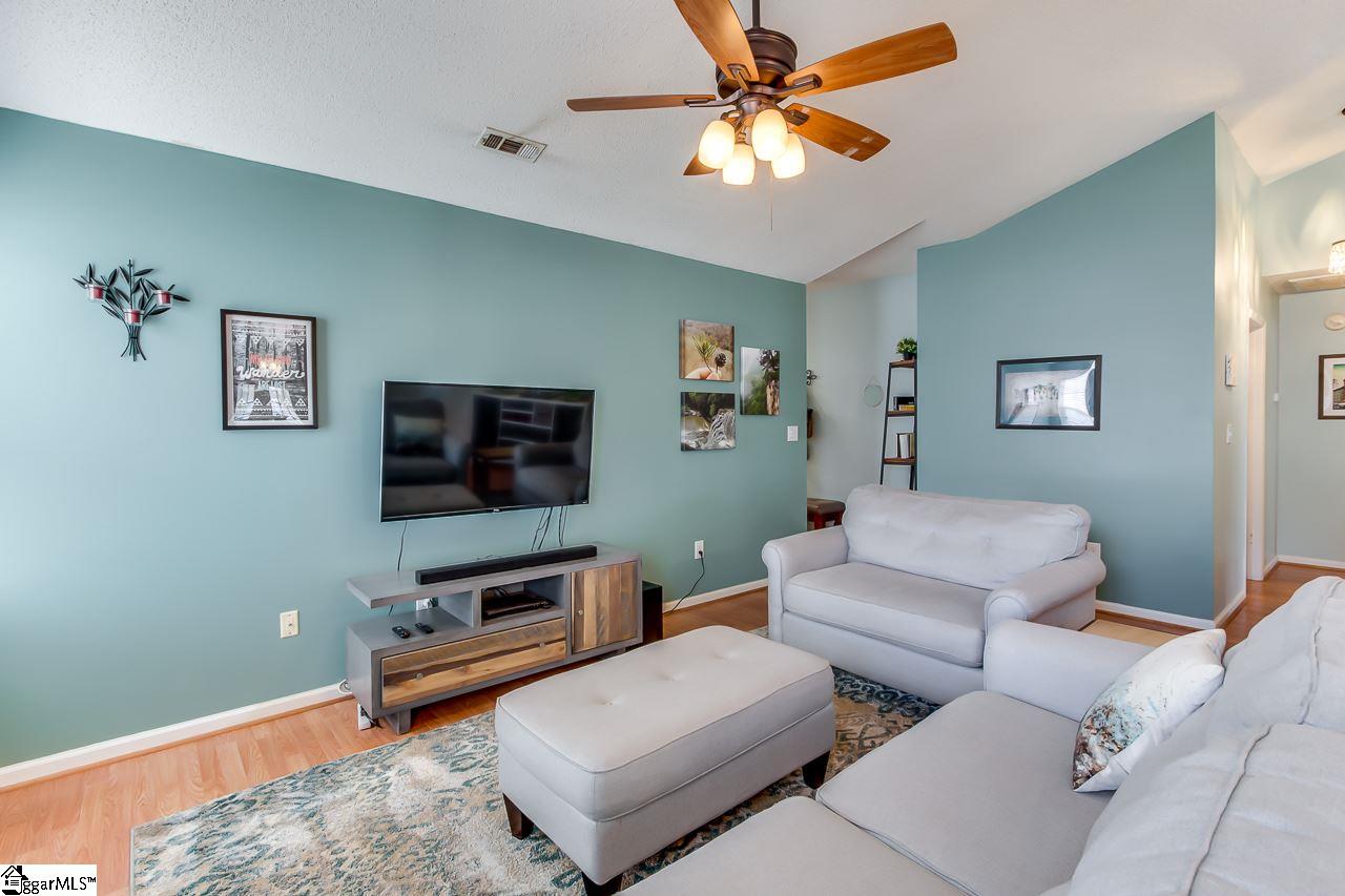 357 Riverside Chase Circle Greer, SC 29650 - Photo 5 of 31