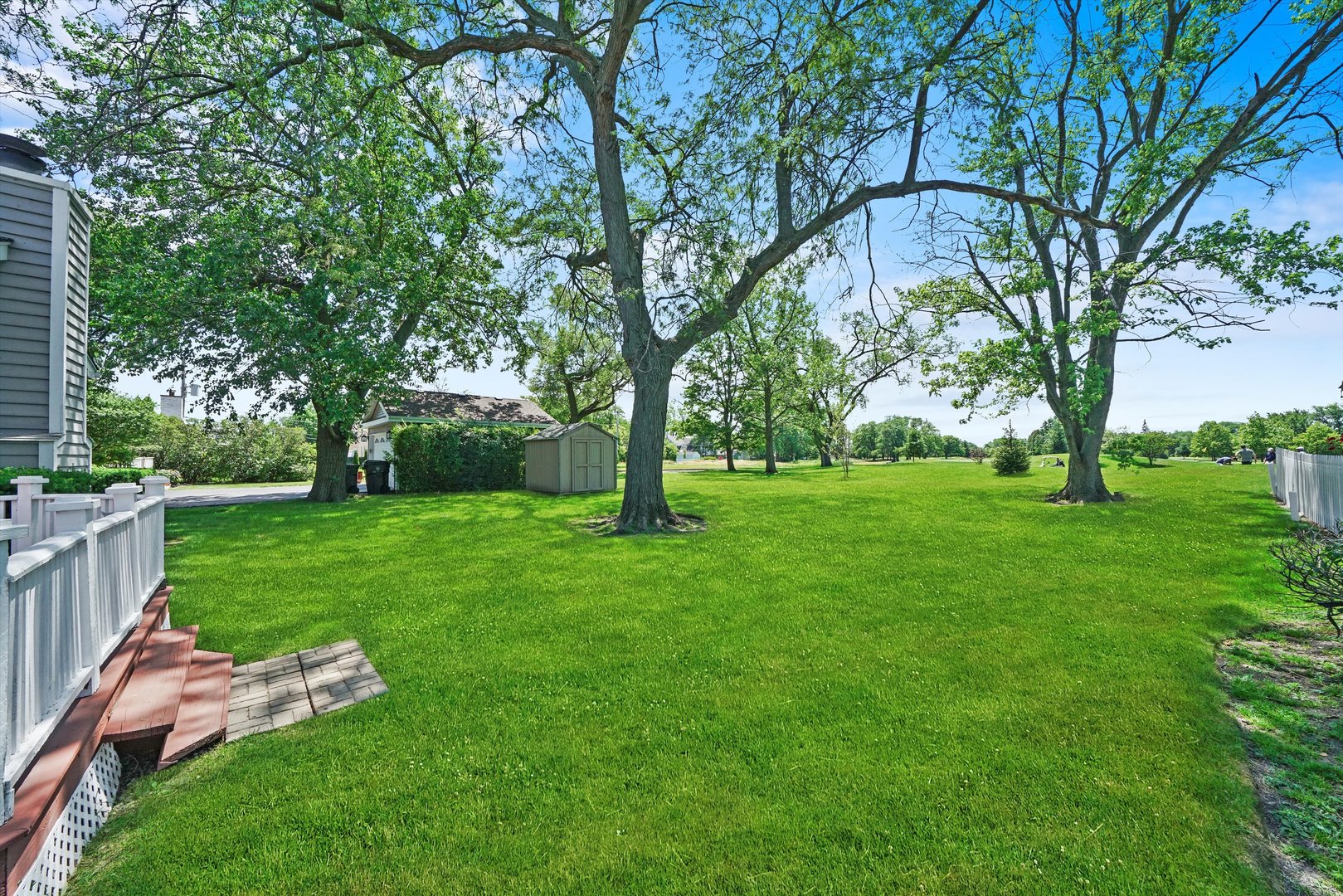 2525 Glenview Road Glenview, IL 60025 - Photo 24 of 50 a view of a park with large trees