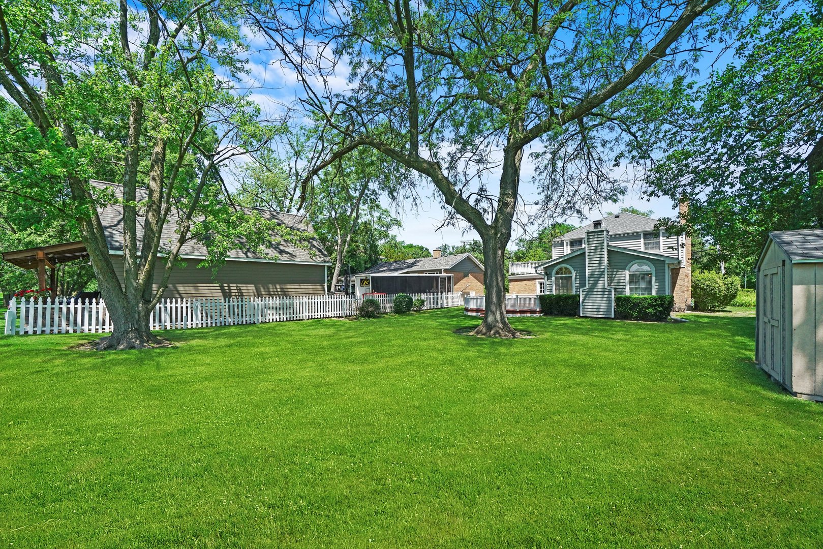 2525 Glenview Road Glenview, IL 60025 - Photo 27 of 50 front view of a house with a yard
