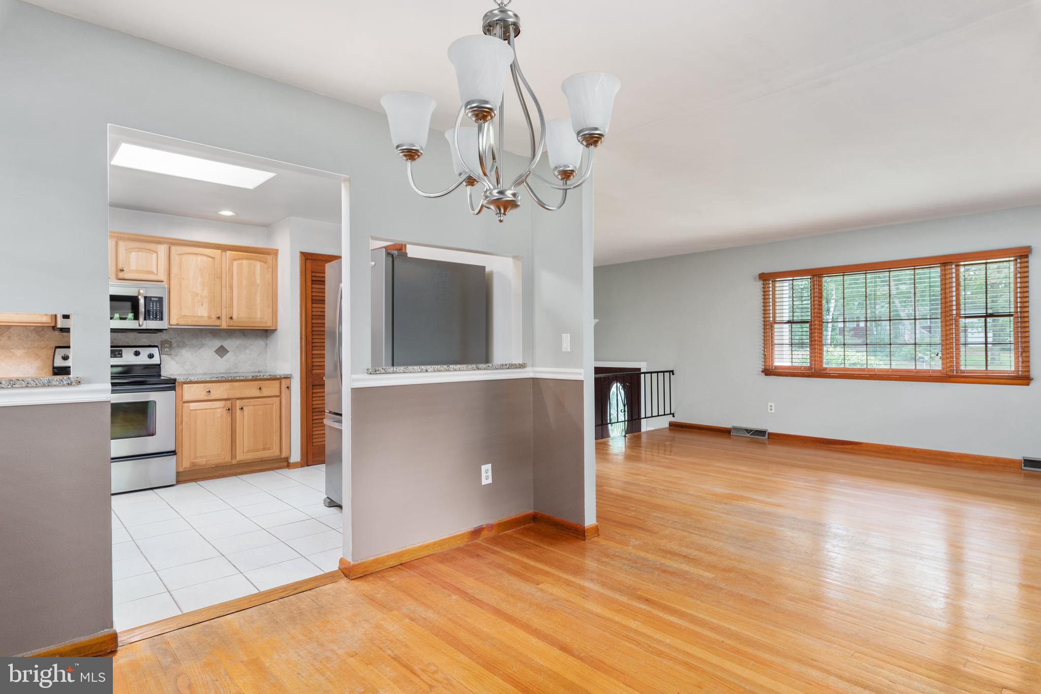 7815 Faulkner Road Severn, MD 21144 - Photo 9 of 32 Great open space!