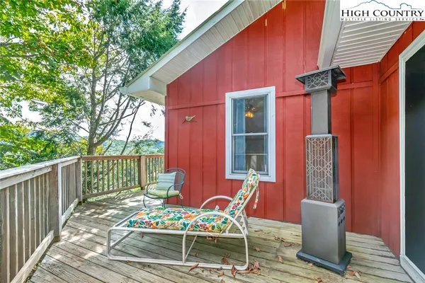 $999,000 | 2209-2211 Sugar Mountain 2 Road, Newland, NC 28657