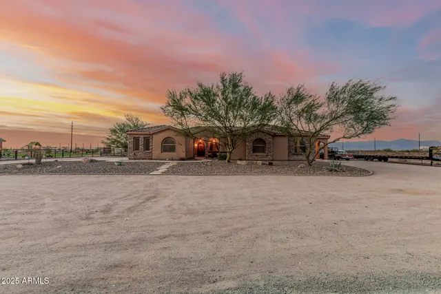 $1,150,000 | 1602 East Lobo Street, San Tan Valley, AZ 85140