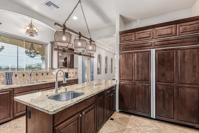 a view of livingroom with furniture and windows