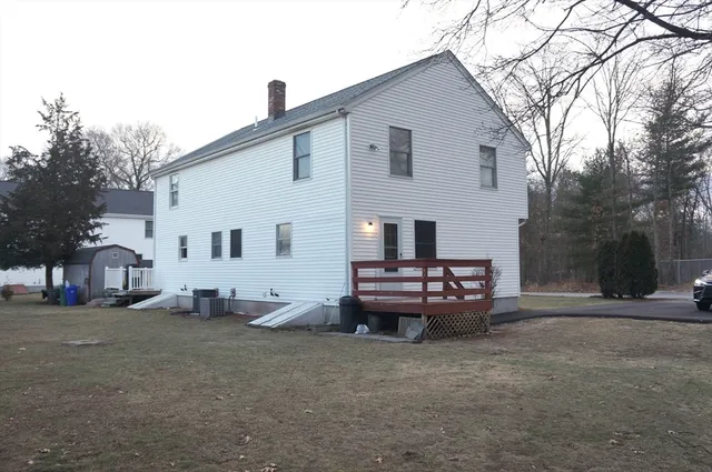 $2,800 | 567 Mendon Road, Unit 1, Attleboro, MA 02703