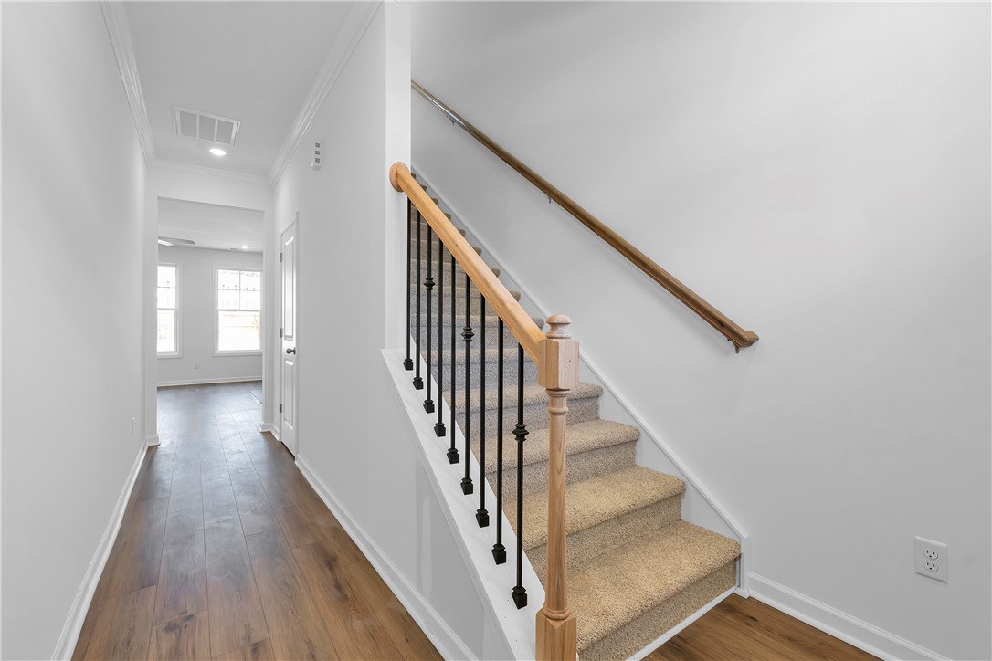 244 Brown Circle Easley, SC 29642 - Photo 4 of 27