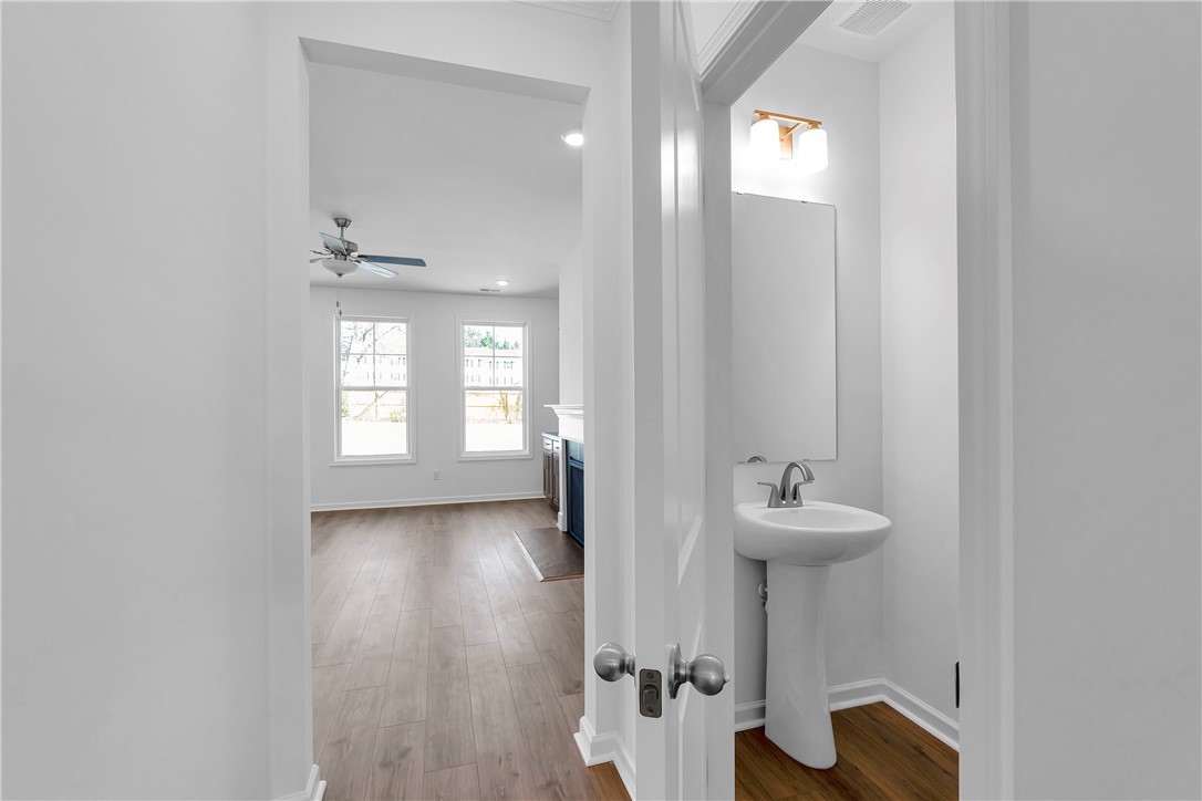 244 Brown Circle Easley, SC 29642 - Photo 6 of 27