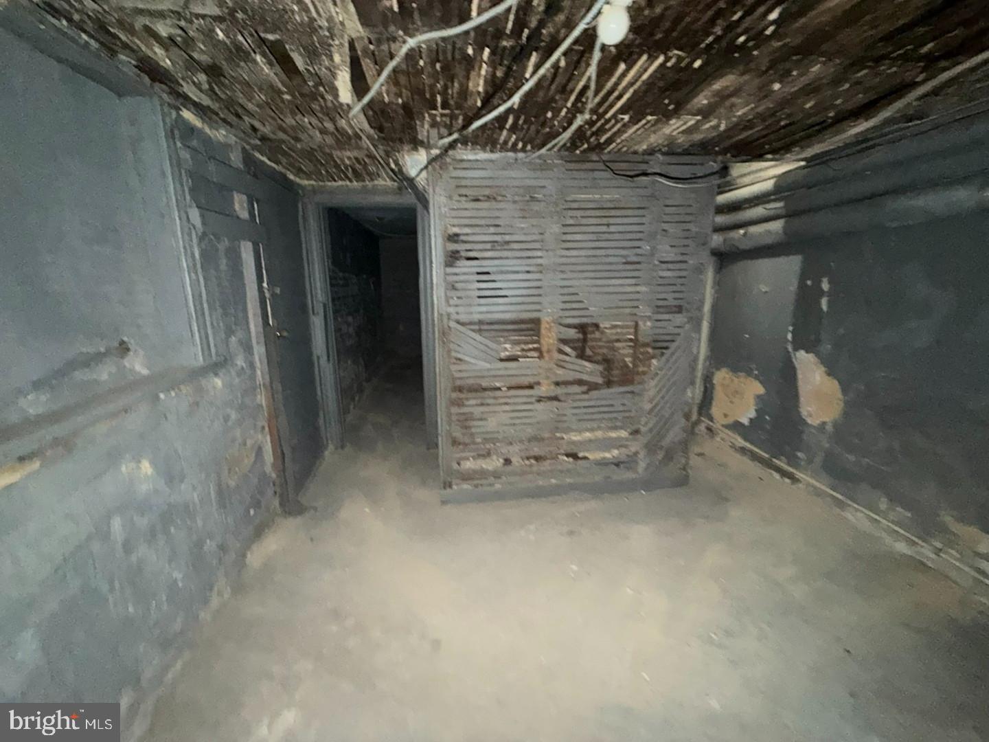 1942 Vine Street Baltimore, MD 21223 - Photo 28 of 30