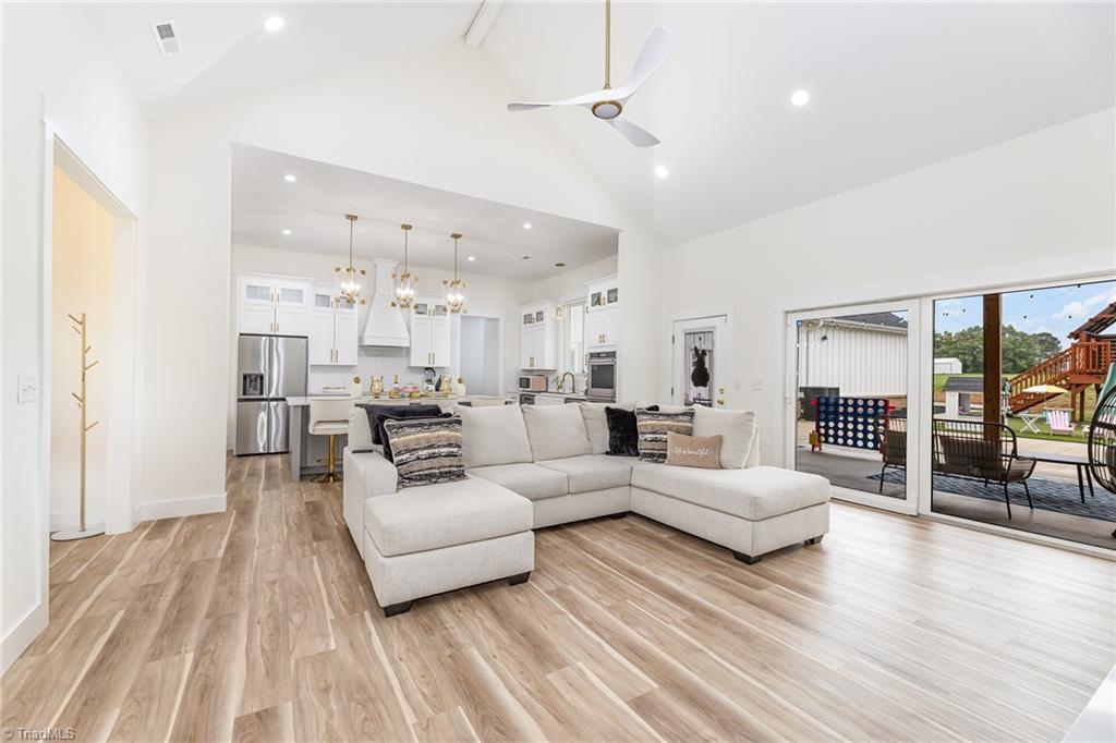 138 Arthur Needham Road Pilot Mountain, NC 27041 - Photo 9 of 47